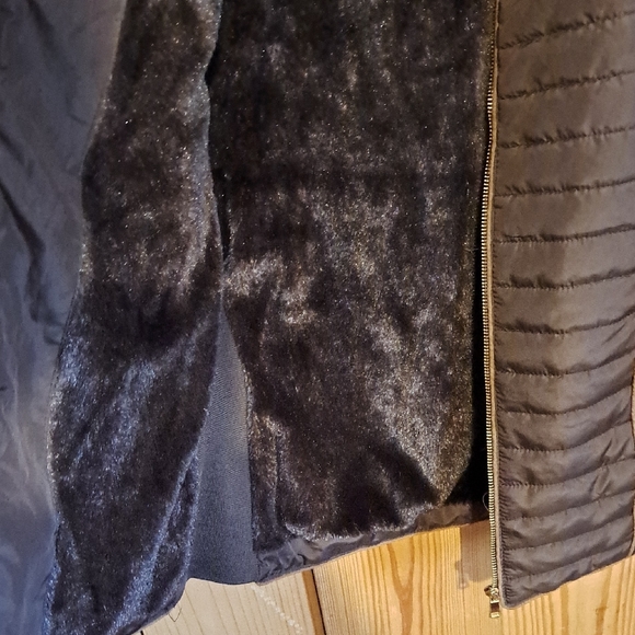 YMI Women's Quilted Brown Vest - Picture 5 of 5